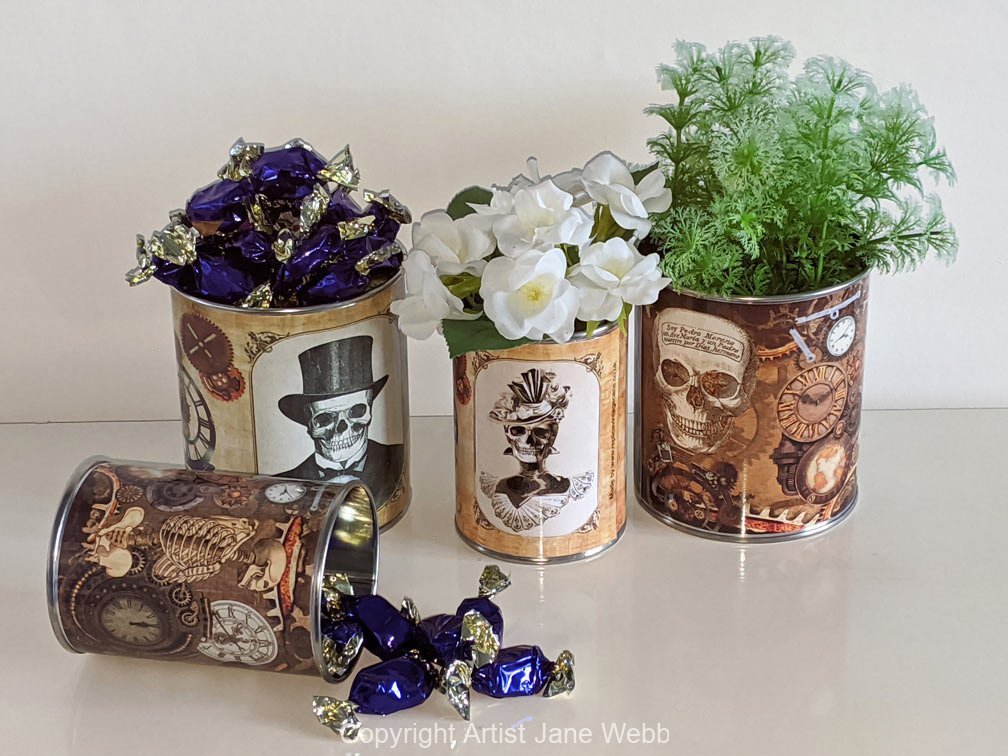 steampunk-wedding-flower-display-table